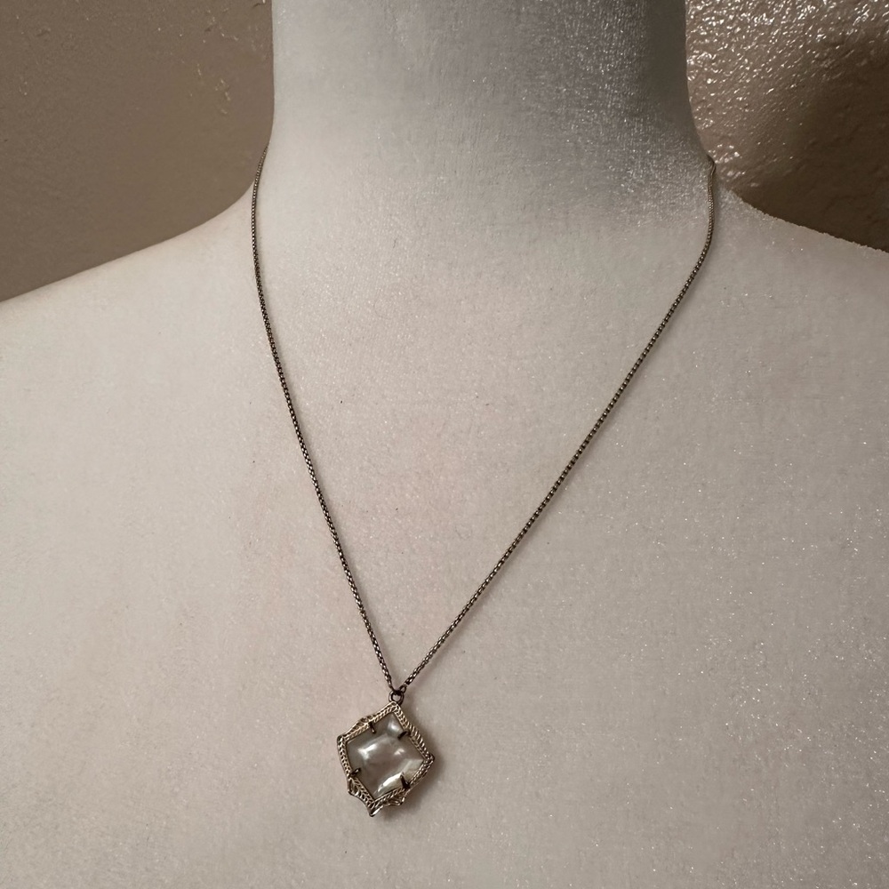 Kendra Scott Gold adjustable length pendant necklace